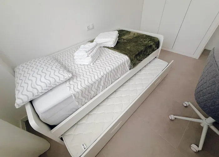 Elegant With Pool And Parking By Bebalmy * Эстепона