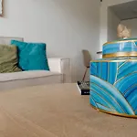 Apartment Elegant With Pool And Parking By Bebalmy *