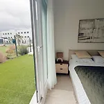 Elegant With Pool And Parking By Bebalmy Διαμέρισμα *