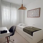 Elegant With Pool And Parking By Bebalmy *
