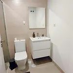 Apartment Elegant With Pool And Parking By Bebalmy