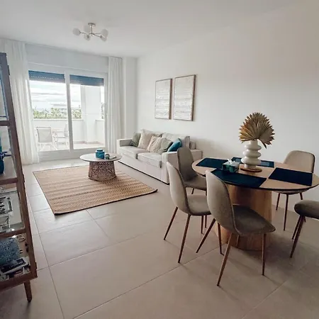 Elegant With Pool And Parking By Bebalmy Apartamento Estepona