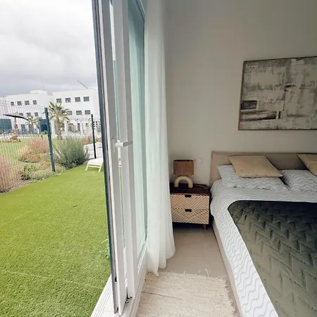 Elegant With Pool And Parking By Bebalmy Апартаменты *