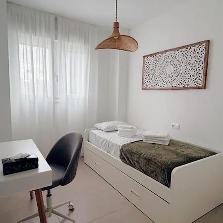 Elegant With Pool And Parking By Bebalmy *