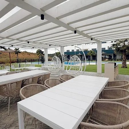 Elegant With Pool And Parking By Bebalmy Апартаменты *