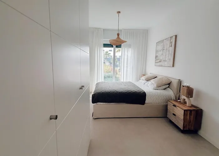 Apartment Elegant With Pool And Parking By Bebalmy *