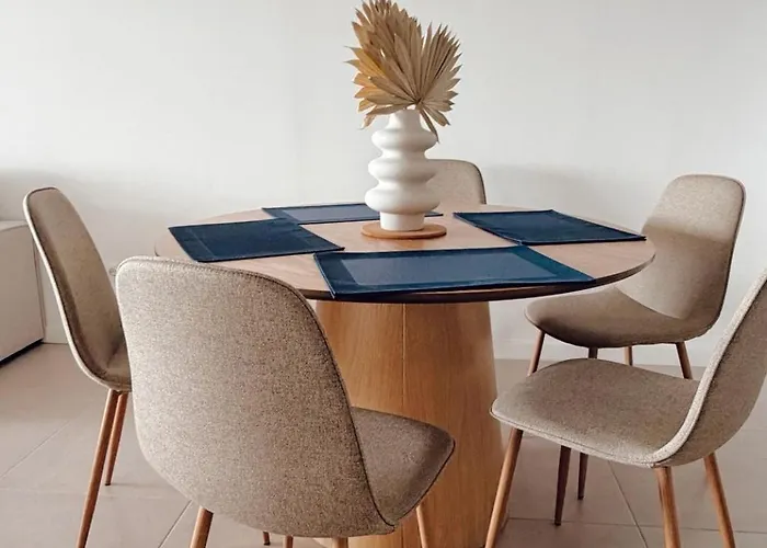 Elegant With Pool And Parking By Bebalmy