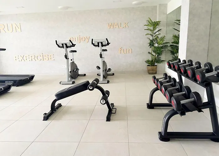 Elegant With Pool And Parking By Bebalmy Apartment