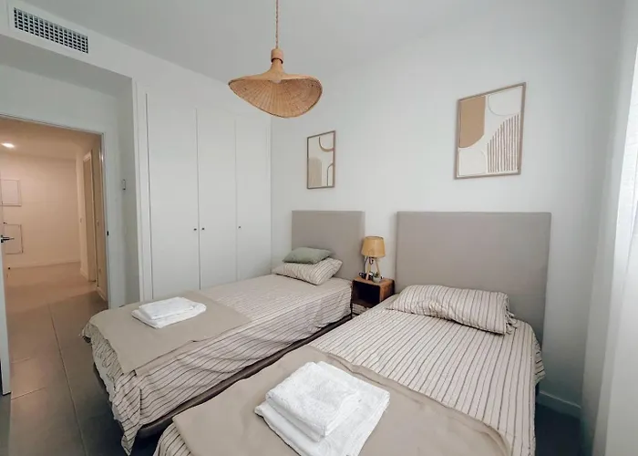 Elegant With Pool And Parking By Bebalmy Estepona