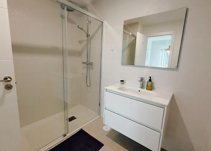 Apartment Elegant With Pool And Parking By Bebalmy