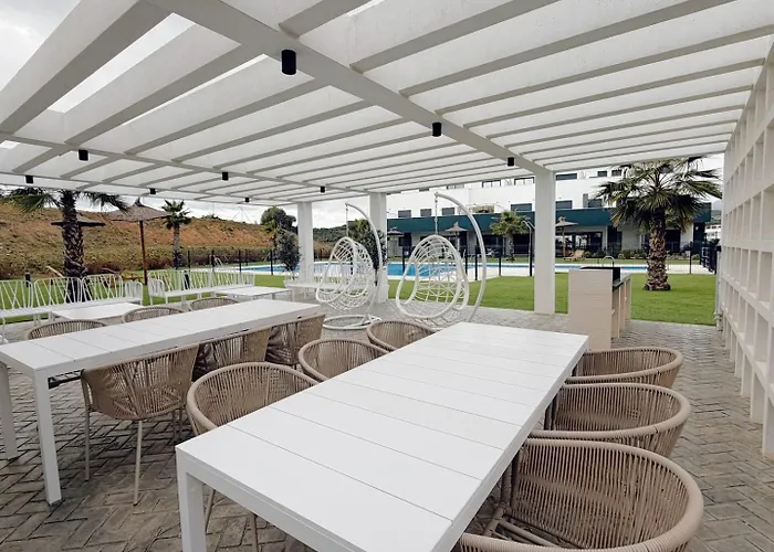 Elegant With Pool And Parking By Bebalmy Apartment *