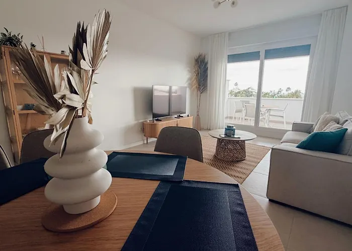 Elegant With Pool And Parking By Bebalmy Διαμέρισμα Εστεπόνα