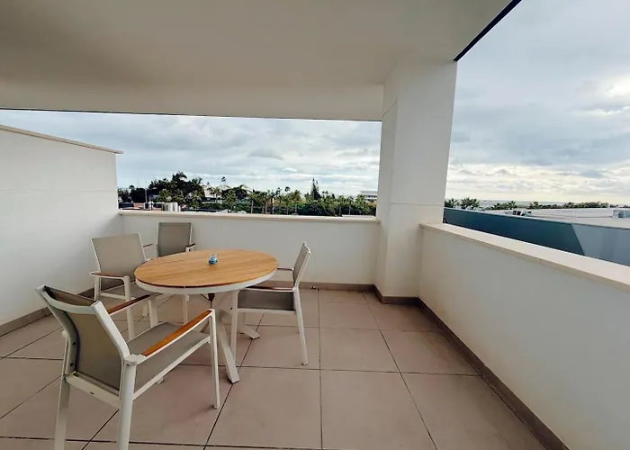 Elegant With Pool And Parking By Bebalmy Διαμέρισμα Εστεπόνα